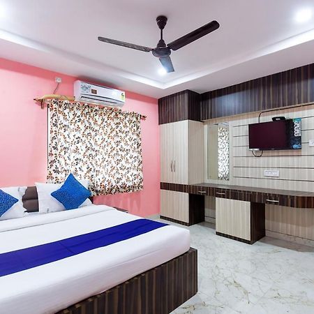 Hotel Blue Abedin Kalkutta Exterior foto