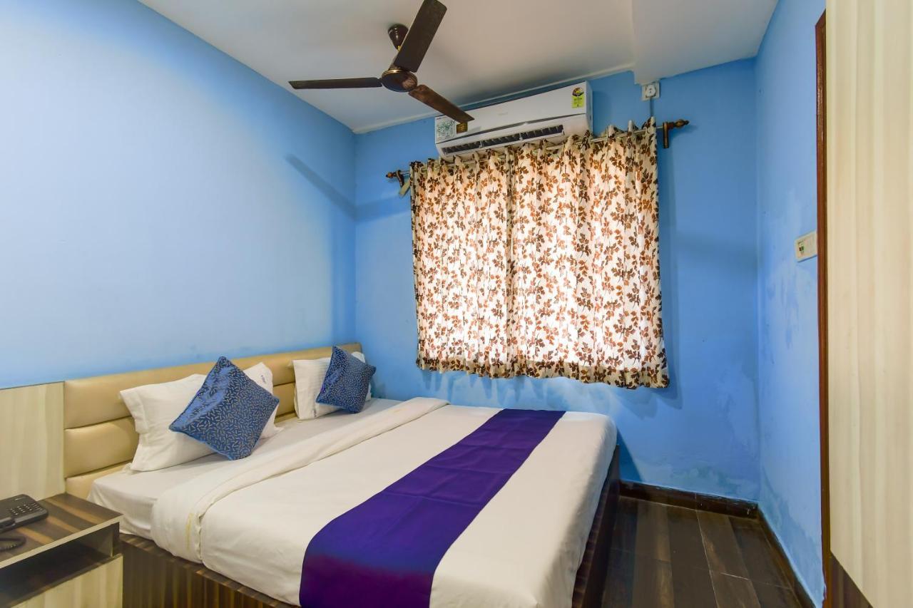 Hotel Blue Abedin Kalkutta Exterior foto
