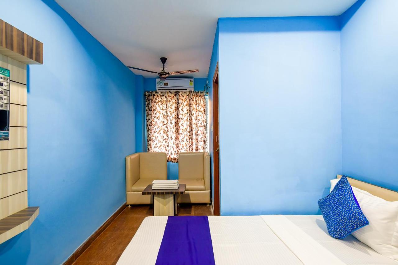 Hotel Blue Abedin Kalkutta Exterior foto