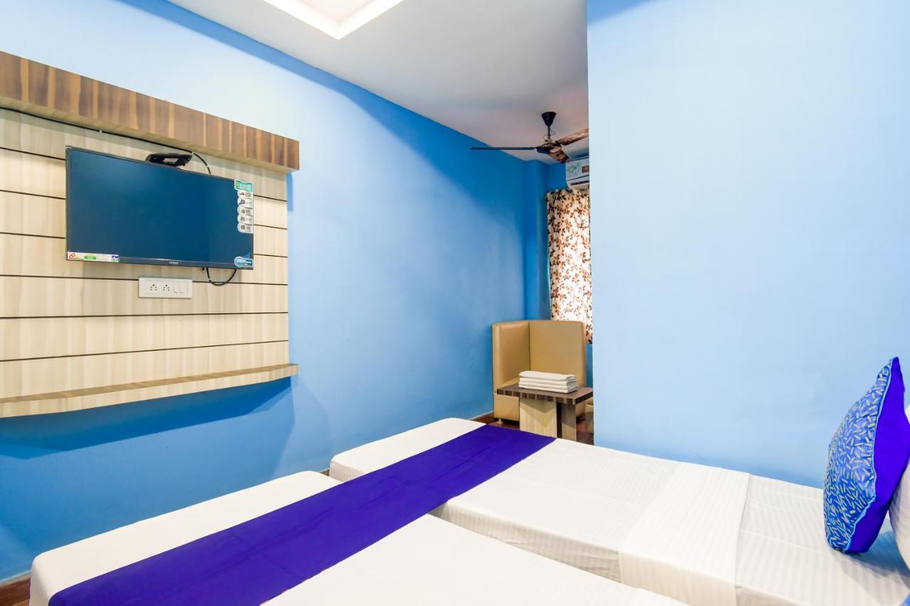 Hotel Blue Abedin Kalkutta Exterior foto